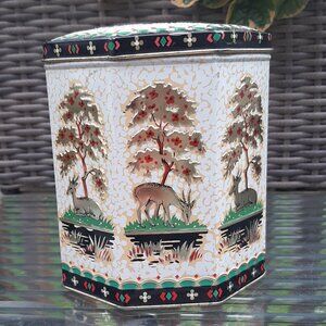 Peek Frean, BISCUIT TIN, WoodLand Deer